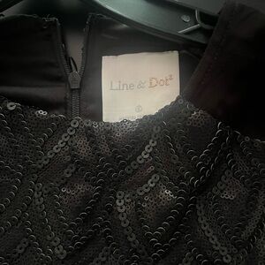 Line & Dot sequin top